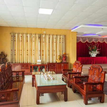 Sao Viet Hotel Vinh Esterno foto